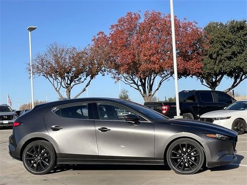 Used 2019 MAZDA MAZDA3 Hatchback w/ Premium Package image 3