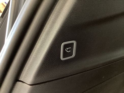 New 2026 Chrysler Pacifica Select image 6