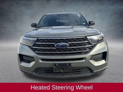 Used 2020 Ford Explorer XLT w/ Comfort Package image 10