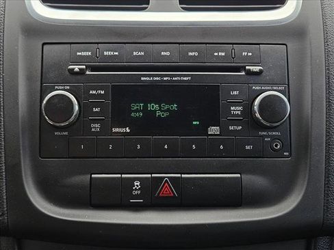 Used 2014 Dodge Avenger SE w/ Blacktop Package FWD image 11