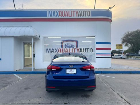 Used 2017 Kia Forte LX FWD image 26