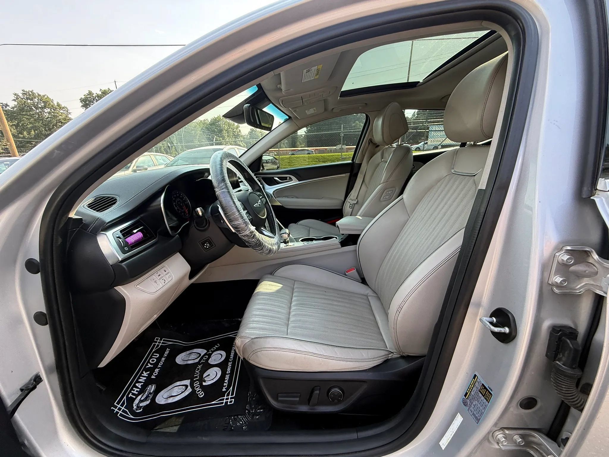 Used 2019 Genesis G70 2.0T Advanced w/ Elite Package RWD image 7