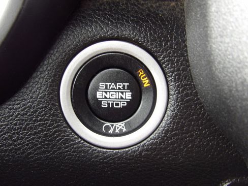 Used 2024 RAM 5500 Tradesman w/ Chrome Appearance Group AWD/4WD image 22