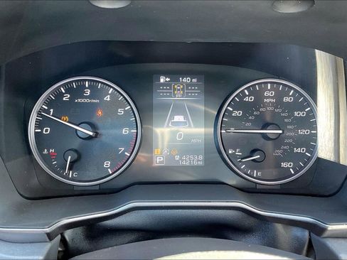 Certified 2025 Subaru Outback Onyx Edition AWD/4WD image 22