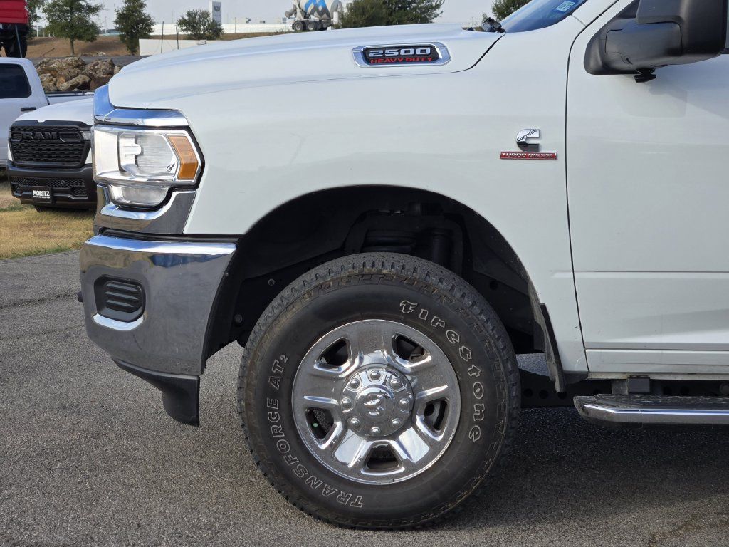 Used 2024 RAM 2500 Tradesman w/ Chrome Appearance Group AWD/4WD image 8