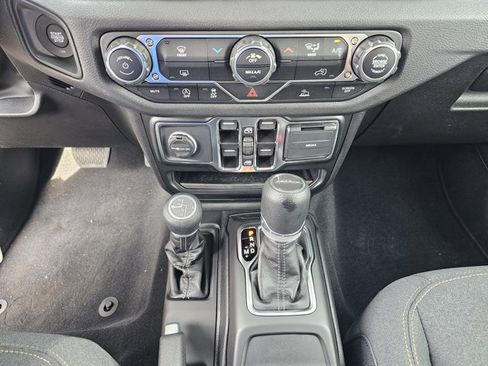 New 2025 Jeep Gladiator Sport image 49