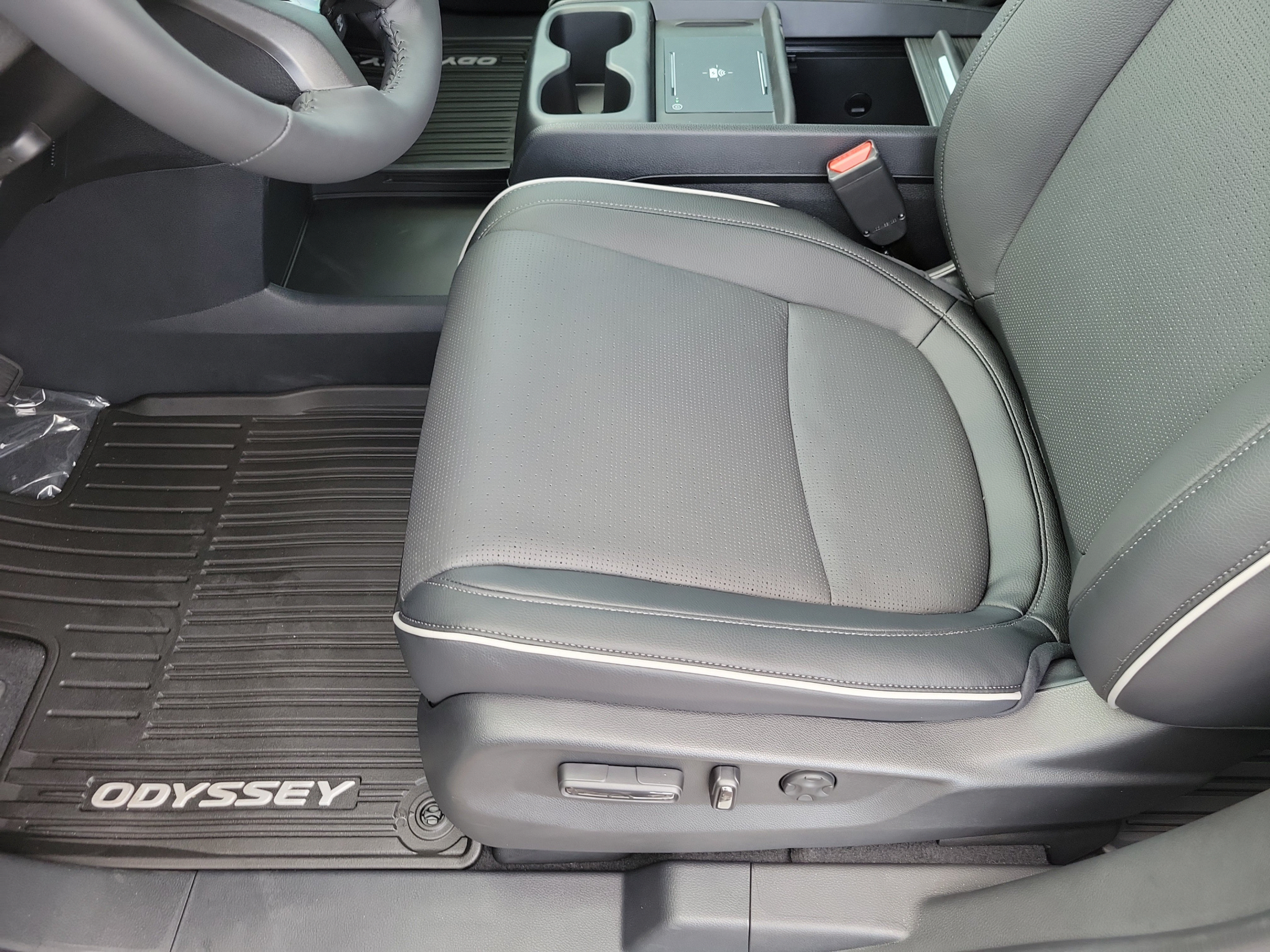 New 2027 Honda Odyssey Elite image 26