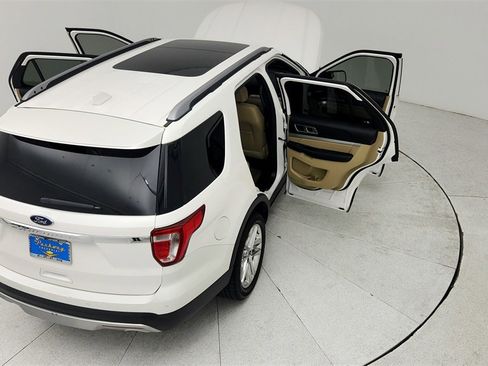 Used 2017 Ford Explorer XLT w/ Equipment Group 202A image 44