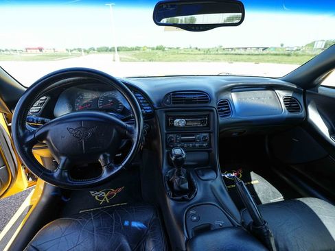 Used 2003 Chevrolet Corvette Z06 w/ Memory Package, 3 Drivers RWD image 25