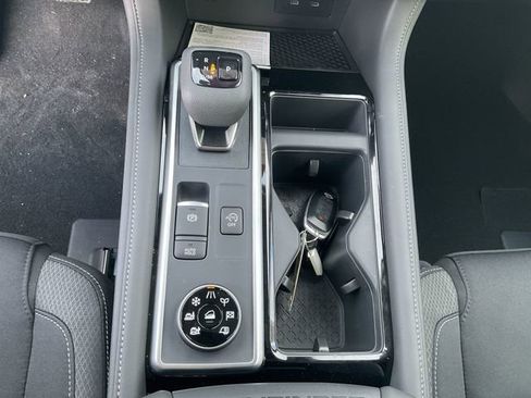 New 2026 Nissan Pathfinder SV AWD/4WD image 24