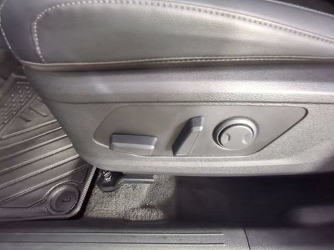 Used 2025 Kia Sportage SX FWD image 32