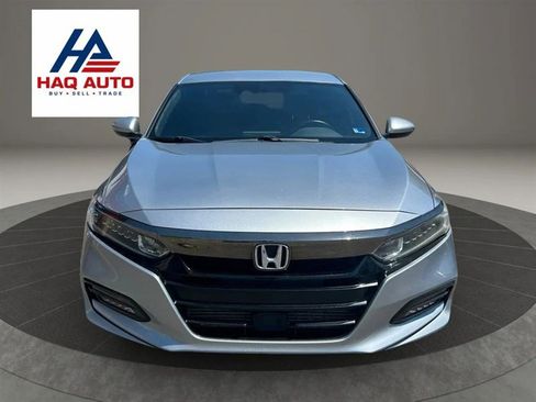 Used 2018 Honda Accord Sport image 2