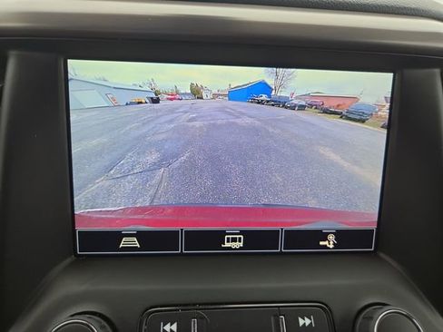 Used 2023 GMC Acadia AT4 w/ Trailering Package AWD/4WD image 8
