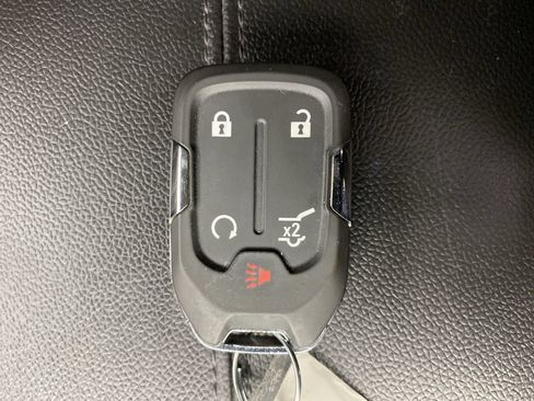 Used 2020 GMC Terrain SLE w/ Driver Convenience Package AWD/4WD image 23