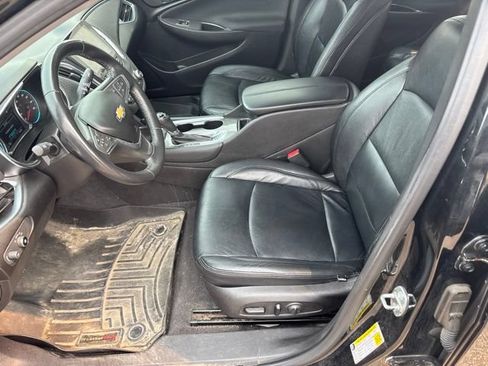 Used 2016 Chevrolet Malibu LT FWD image 5