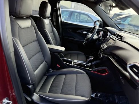 Used 2023 Chevrolet TrailBlazer RS image 19