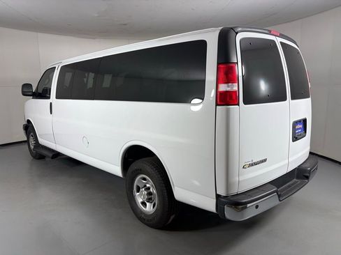 Used 2023 Chevrolet Express 3500 LT w/ LT Preferred Equipment Group image 7