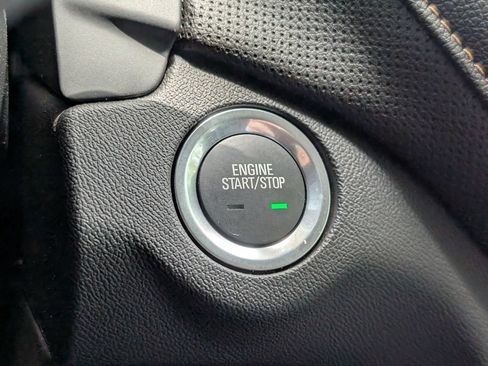 Used 2024 Chevrolet Equinox Premier FWD image 28