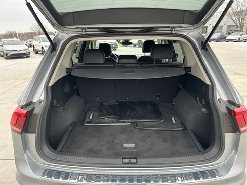 Certified 2022 Volkswagen Tiguan SE AWD/4WD image 10