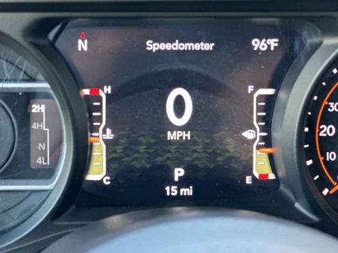 New 2026 Jeep Gladiator Mojave w/ Steel Bumper Group AWD/4WD image 25