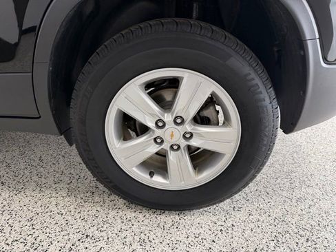 Used 2020 Chevrolet Trax LT w/ Driver Confidence Package AWD/4WD image 33