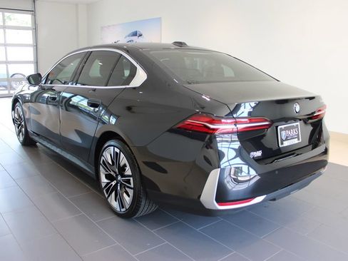Used 2026 BMW 540i xDrive AWD/4WD image 33