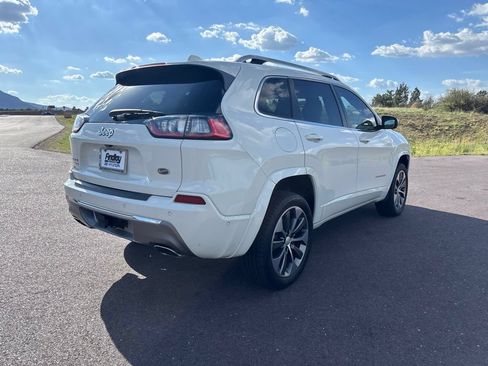 Used 2019 Jeep Cherokee Overland w/ Technology Group AWD/4WD image 5