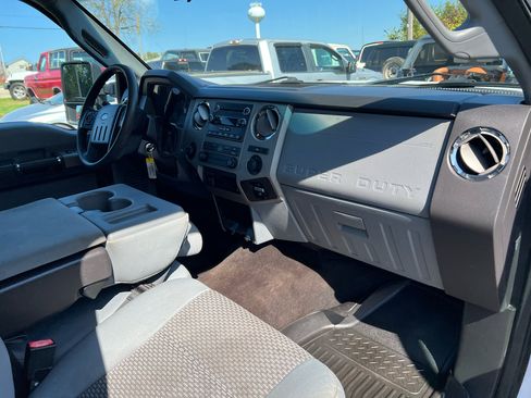 Used 2016 Ford F250 XLT image 15