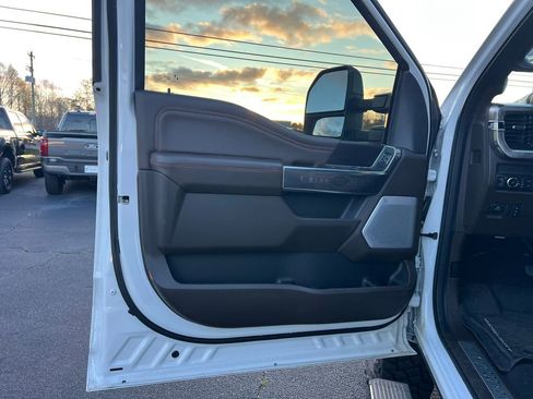 New 2026 Ford F250 King Ranch image 19
