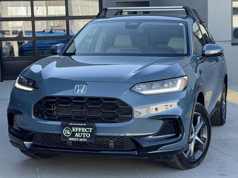 Used 2025 Honda HR-V EX-L image 3