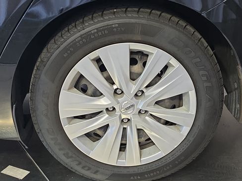 Used 2021 Nissan Sentra S FWD image 12