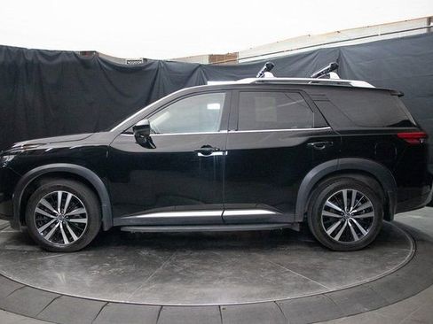 Used 2023 Nissan Pathfinder Platinum w/ Lighting Package (N93) image 9
