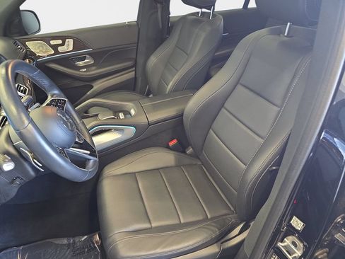 Used 2024 Mercedes-Benz GLS 450 4MATIC image 19