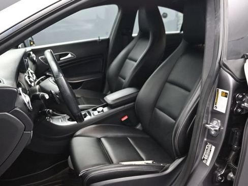 Used 2019 Mercedes-Benz CLA 250 image 5