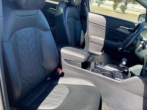 Certified 2024 Kia Sportage X-Line w/ X-Line Premium Package AWD/4WD image 12
