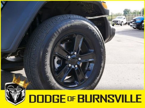 Used 2022 Jeep Wrangler Unlimited Sport image 12