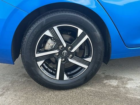 Used 2025 Nissan Sentra SV FWD image 16
