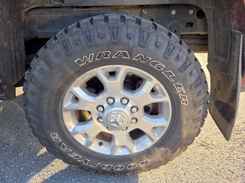 Used 2021 RAM 2500 Laramie AWD/4WD image 30
