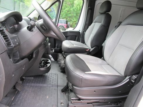 Used 2025 RAM ProMaster 3500 w/ Convenience Group FWD image 27
