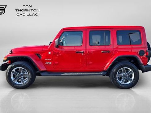 Used 2022 Jeep Wrangler Unlimited Sahara AWD/4WD image 2