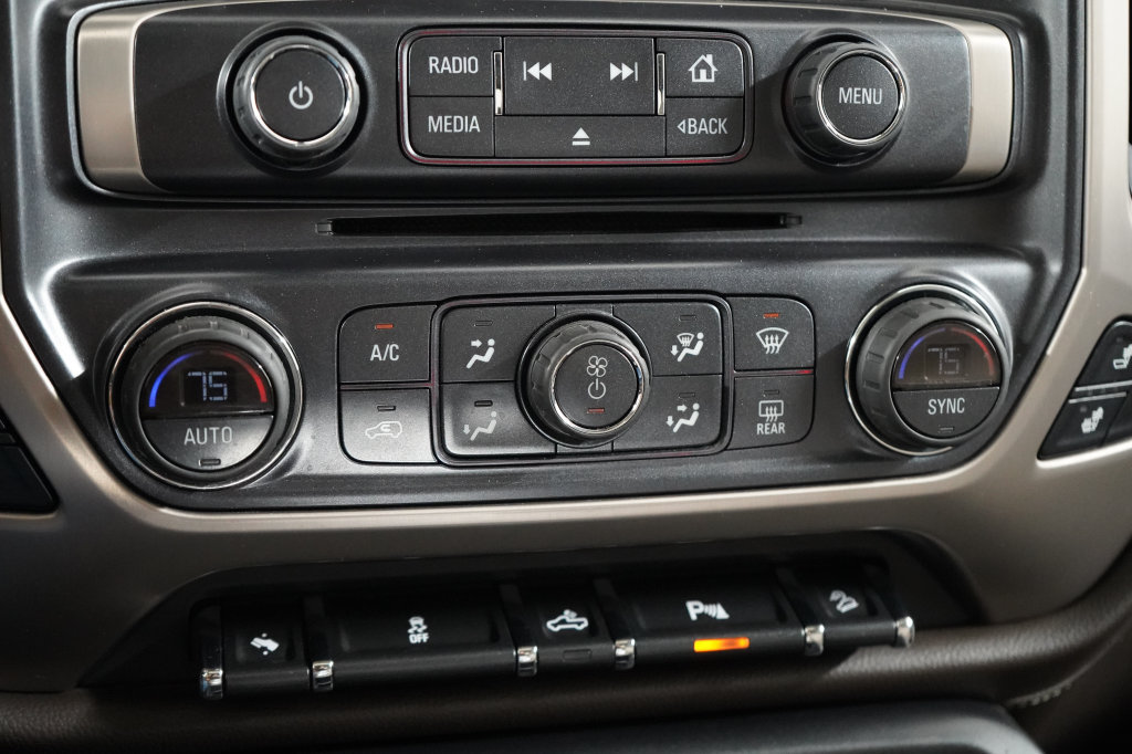 Used 2015 GMC Sierra 1500 Denali AWD/4WD image 27