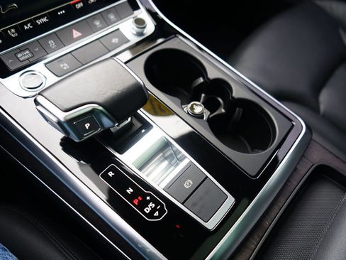 Used 2021 Audi Q7 2.0T Premium Plus w/ Executive Package image 26