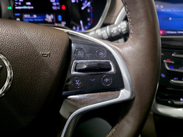Used 2016 Cadillac SRX Luxury w/ Driver Awareness Package FWD image 18