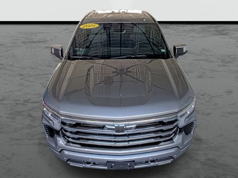 Used 2025 Chevrolet Silverado 1500 High Country w/ High Country Premium Package image 4
