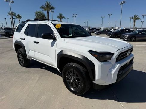 Certified 2025 Toyota 4Runner SR5 AWD/4WD image 3