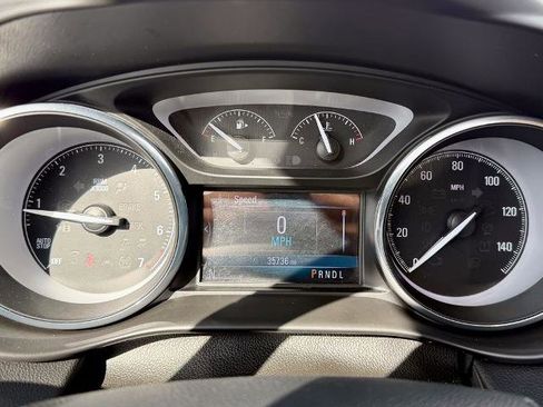 Used 2020 Buick Envision Essence image 24