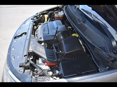 Used 2021 Chrysler Voyager Lxi FWD image 43