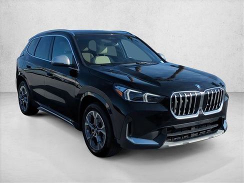 Certified 2023 BMW X1 xDrive28i w/ Convenience Package AWD/4WD image 3