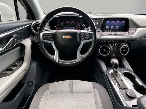 Used 2020 Chevrolet Blazer LT FWD image 12