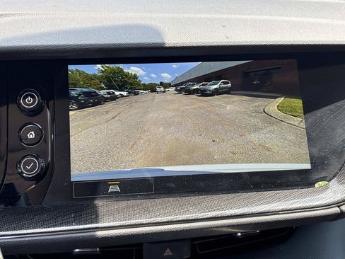 Used 2022 Buick Envision Preferred FWD image 26